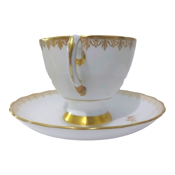 Vintage Royal Tuscan Rosalie Bone China Tea Set - Picture 3 of 6